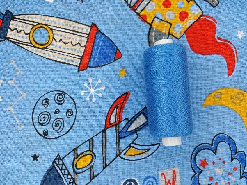 Infantil In039 cohetes fondo azul