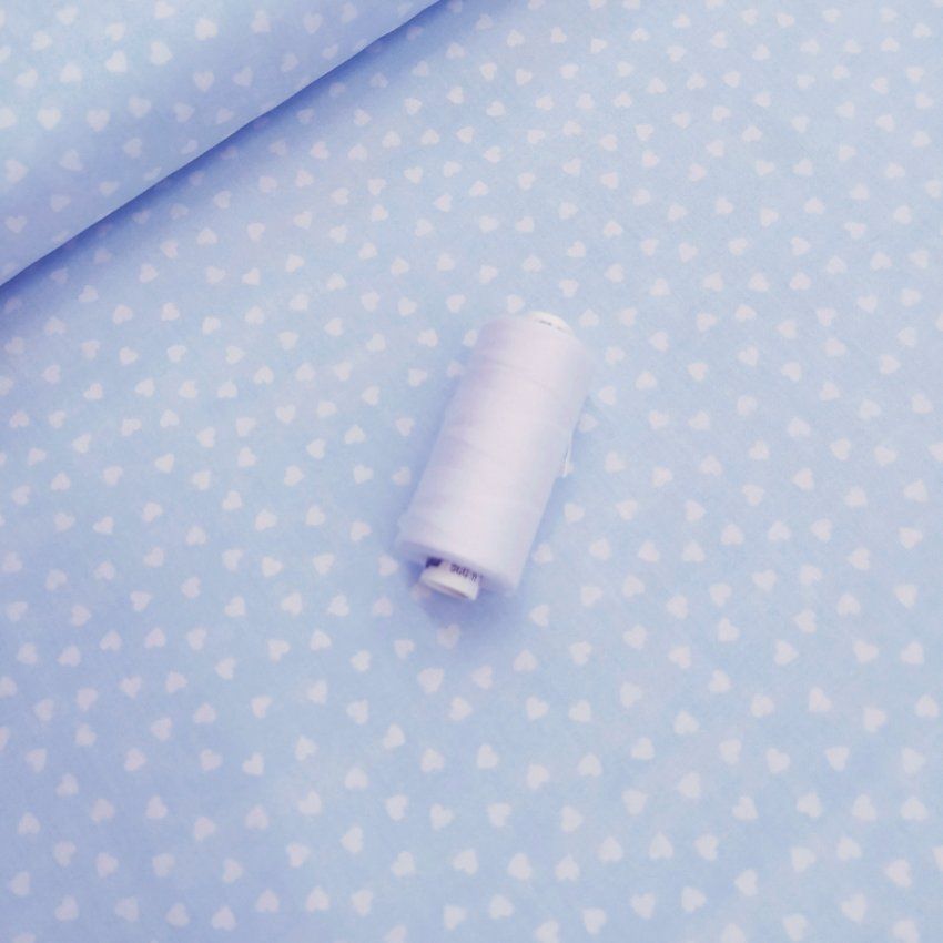 corazones blancos sobre azul v032a